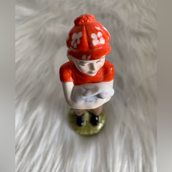 Francesca's Collections Kate Hand Painted Bone China Figurine - Picture 5 of 6